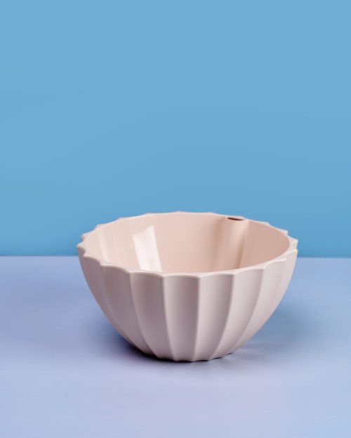 картинка Кашпо Ракушка 3,4л с дрен.вставкой жемчуг (ПластАвеню) магазин Одежда+ являющийся официальным дистрибьютором в России 