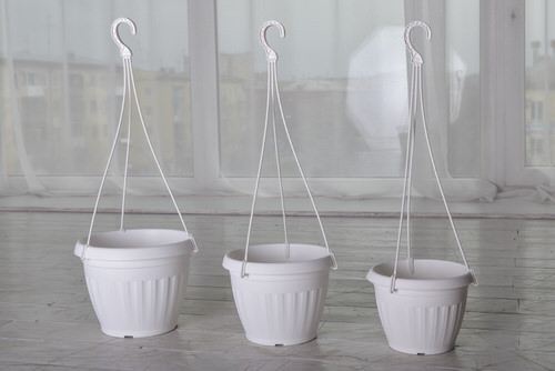 картинка Кашпо подвесное Афродита-4 3,2л белый СнабСибПром магазин Одежда+ являющийся официальным дистрибьютором в России 