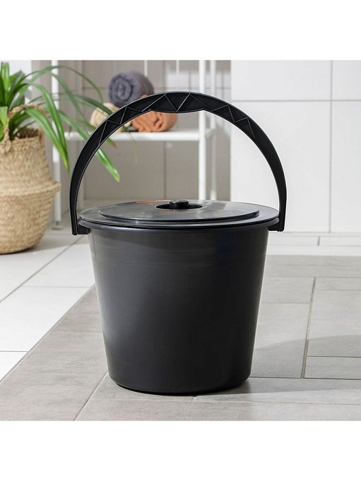 картинка Ведро 5л Волга с крышкой черное хозяйственное (АгроП) магазин Одежда+ являющийся официальным дистрибьютором в России 